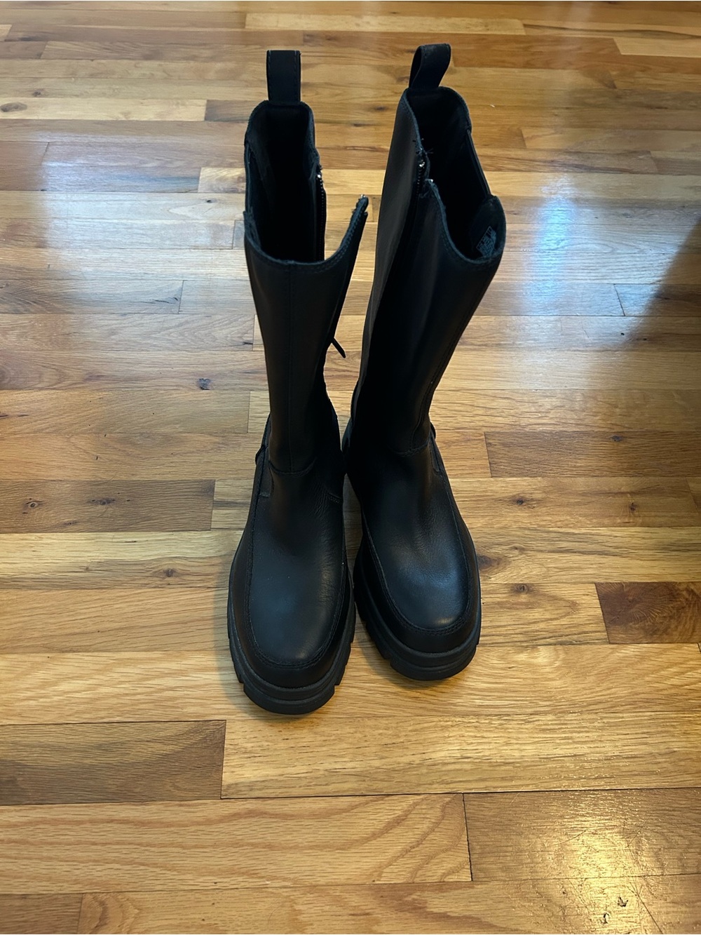 UGG Ashton High Chelsea Black Tall Leather Zip-Up Boots